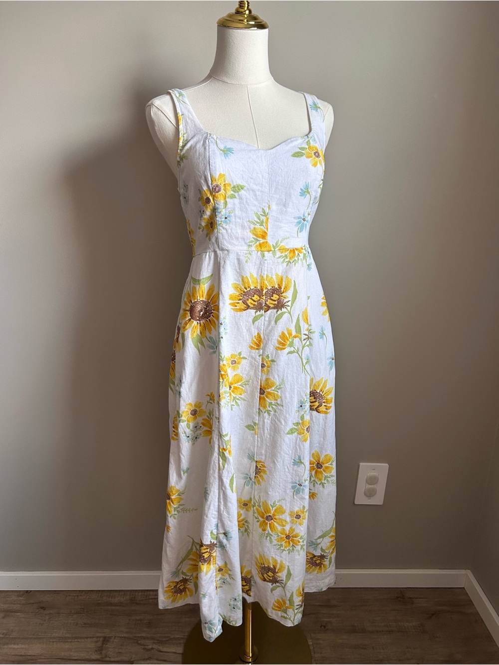 Linen blend Sunflower floral flower Midi Dress Sweetheart Neckline pockets beach